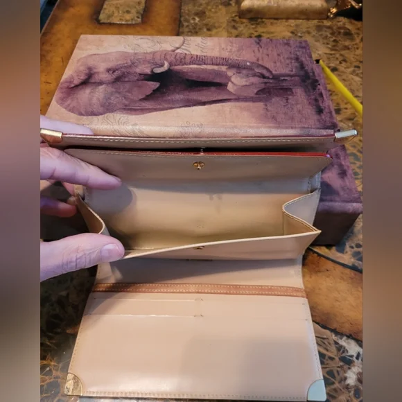 LOUIS VUITTON MURAKAMI INTERNATIONAL LONG WALLET - Picture 8 of 9